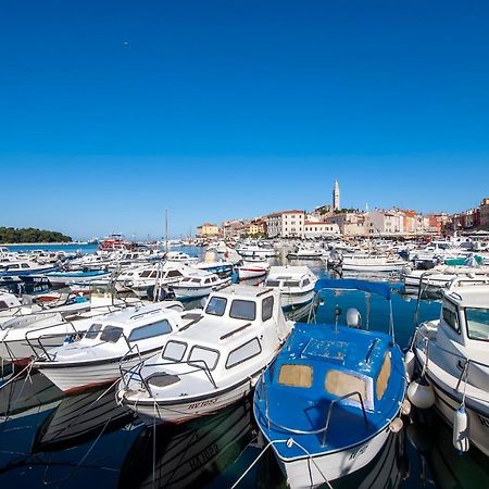 Otto Apartment With Sea View And Parking Rovinj Exterior photo