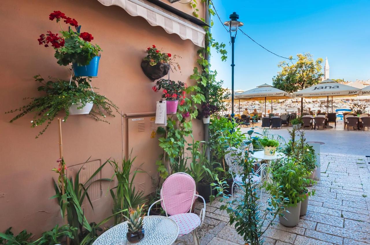 Otto Apartment With Sea View And Parking Rovinj Exterior photo