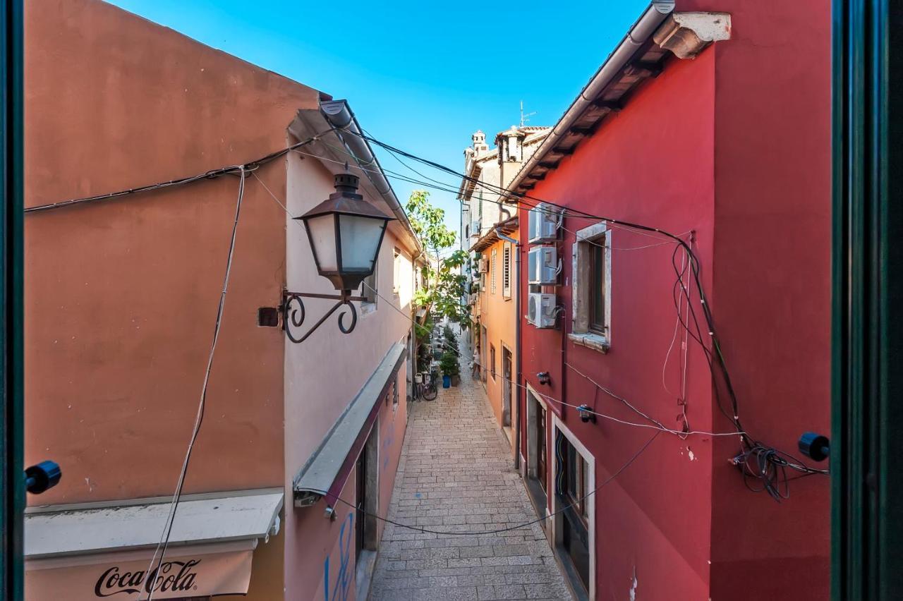 Otto Apartment With Sea View And Parking Rovinj Exterior photo